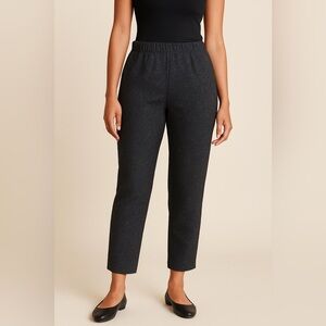 Banana Republic Speckle Grey Pull-On Pant - Size LP